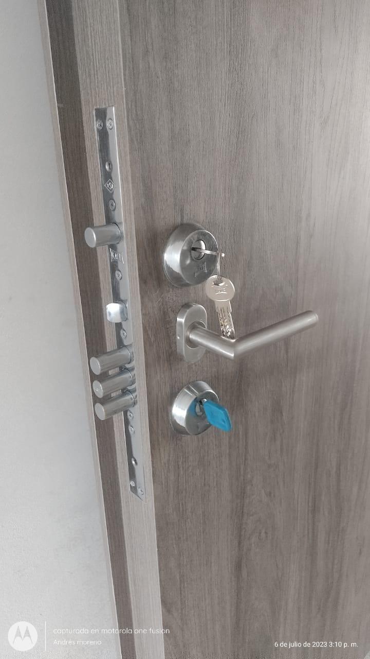 Te has preguntado ¿Dónde Comprar Puertas de Seguridad? en Colombia. La respuesta es Multiservicios Bogota Proveedor #1 de Puertas Seguras