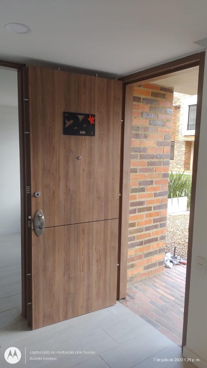 Puertas de seguridad nivel 3 Bogotá